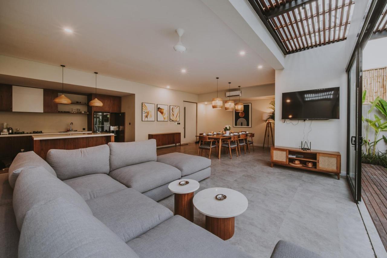 New 4 Bedroom 5 Min Walk To Berawa Beach Enclosed Livng Canggu Exterior foto